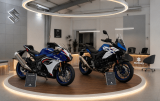 Suzuki GSX-R1000R i Suzuki SV-7GX izloženi u salonu Suzuki Antares Centar tijekom hrvatske premijere novih modela u Zagrebu